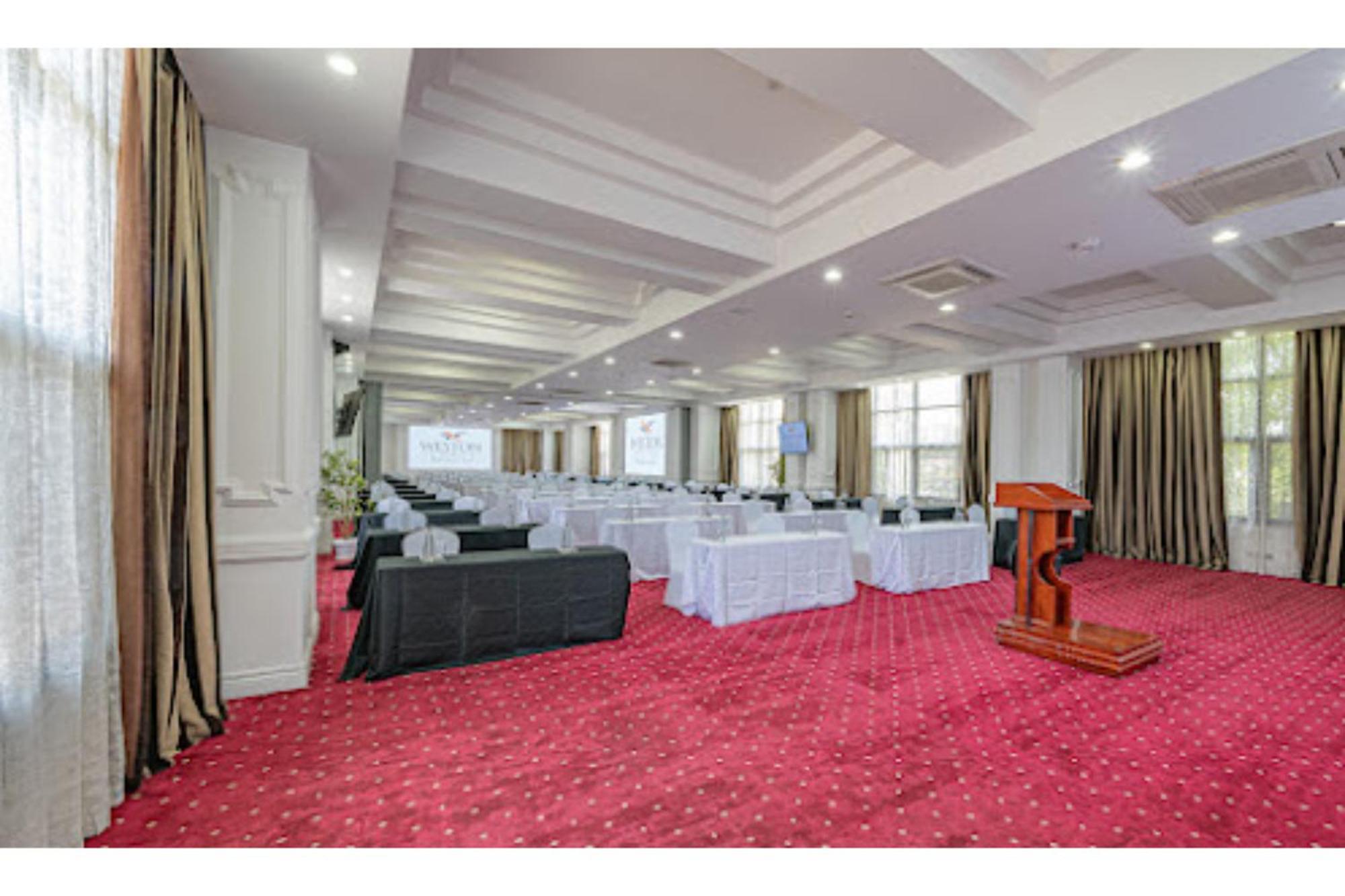 Weston Hotel Nairobi Dış mekan fotoğraf