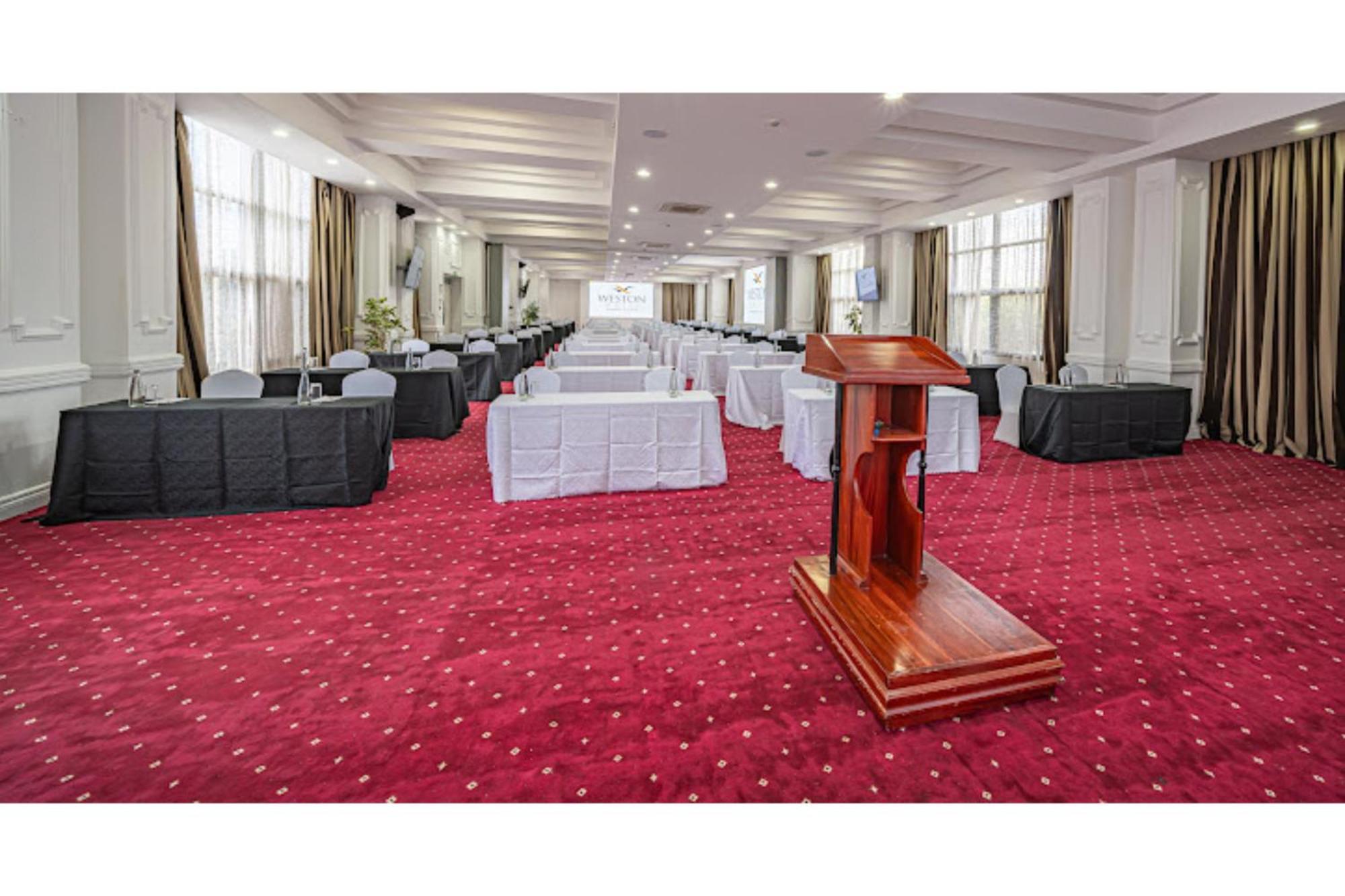 Weston Hotel Nairobi Dış mekan fotoğraf